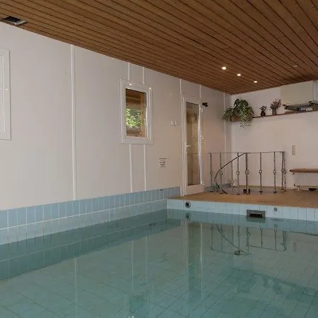 Berghof-arnika-ferienwohnung-2 *
